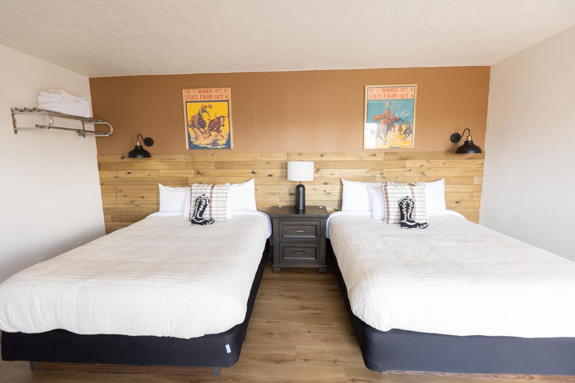The Golden Spur Hotel パンギッ​​チ 部屋 写真